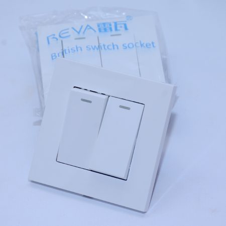 British Switch Socket double 3K